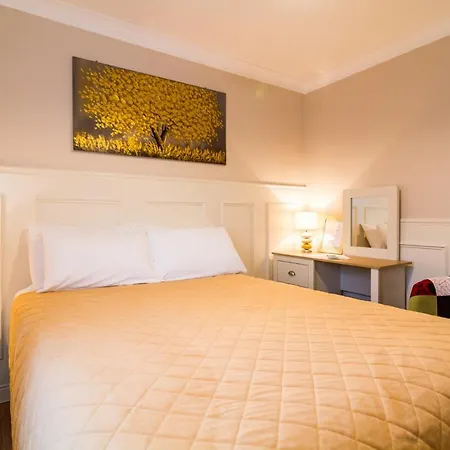 Bed & Breakfast Seacrest 3*