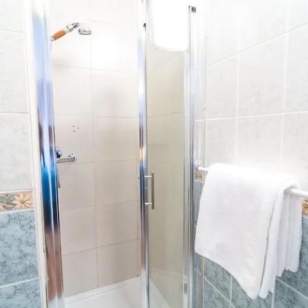 Seacrest Bed & Breakfast 3*