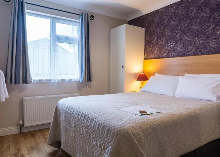 ベッド・アンド・ブレックファスト Seacrest 3*