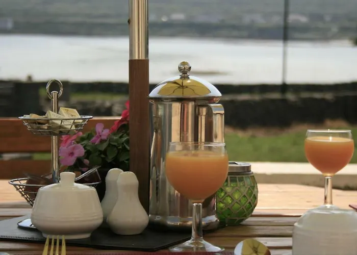 ベッド・アンド・ブレックファスト Seacrest 3*